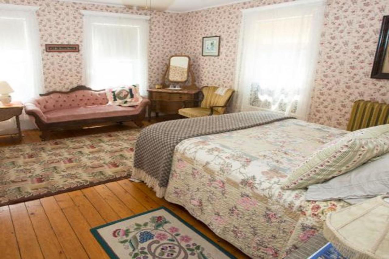 Blooming Inn Shelburne Falls Dış mekan fotoğraf