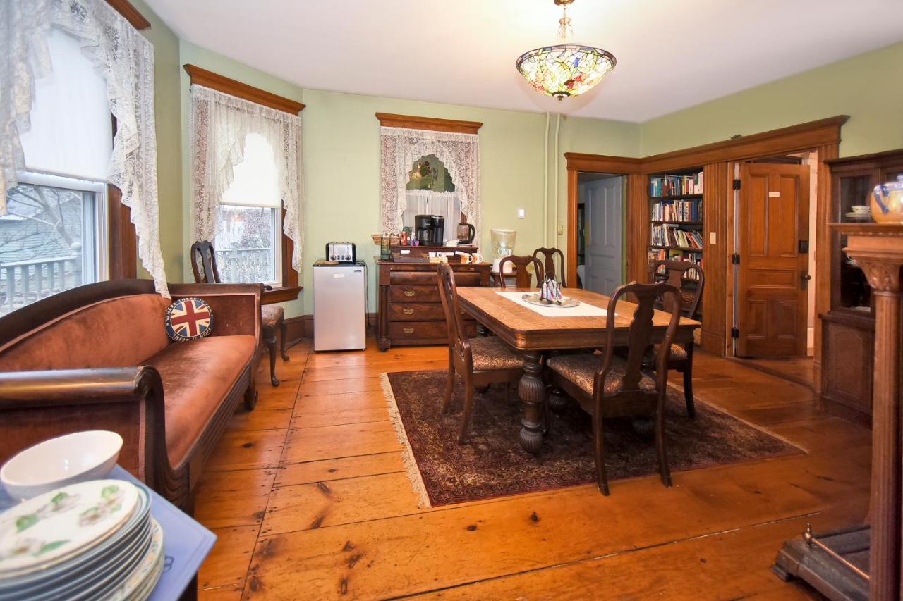 Blooming Inn Shelburne Falls Dış mekan fotoğraf