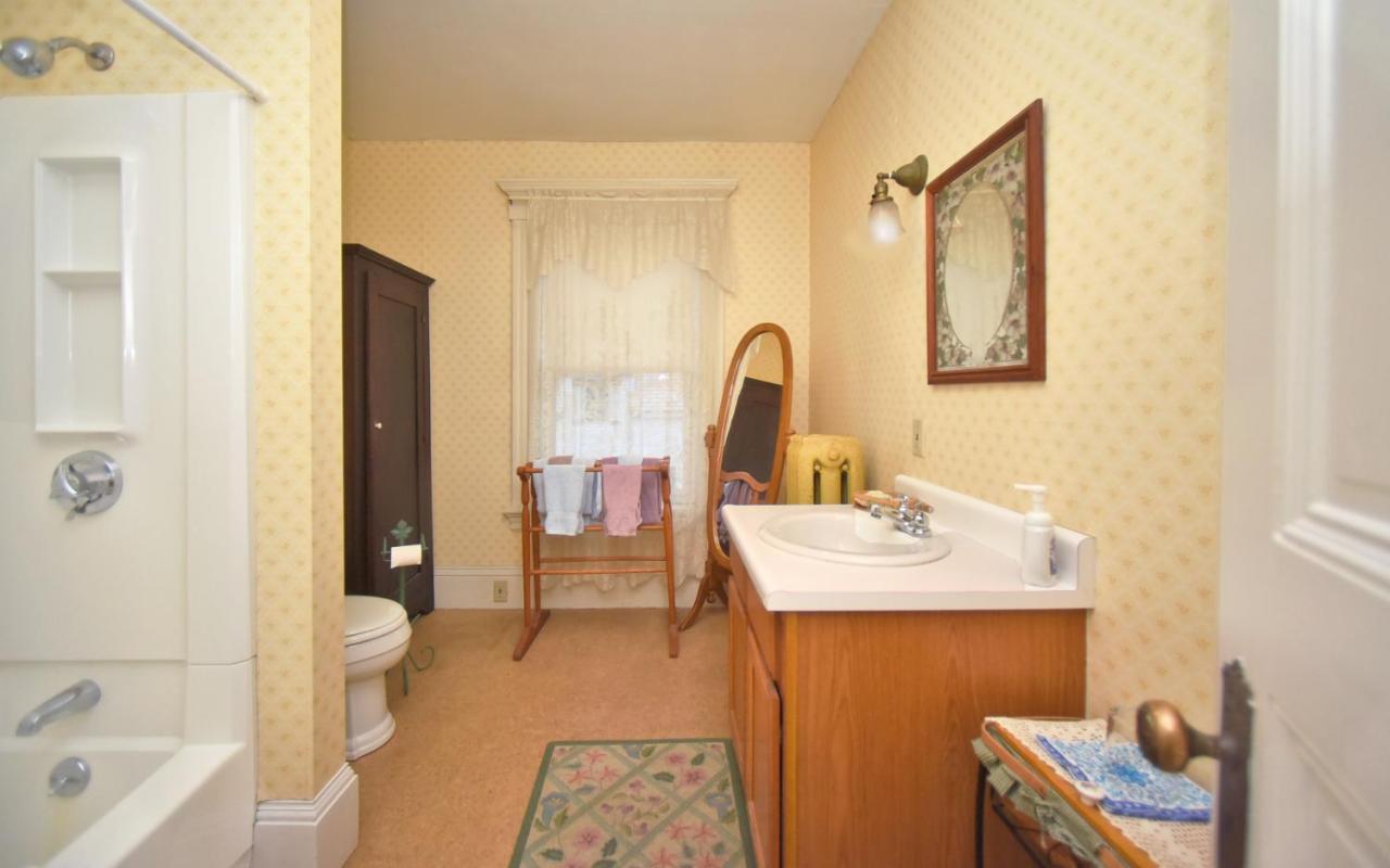 Blooming Inn Shelburne Falls Dış mekan fotoğraf