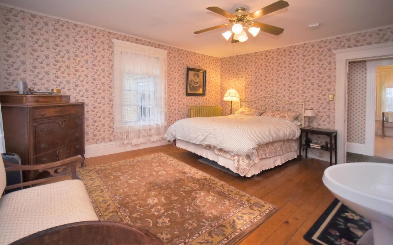 Blooming Inn Shelburne Falls Dış mekan fotoğraf
